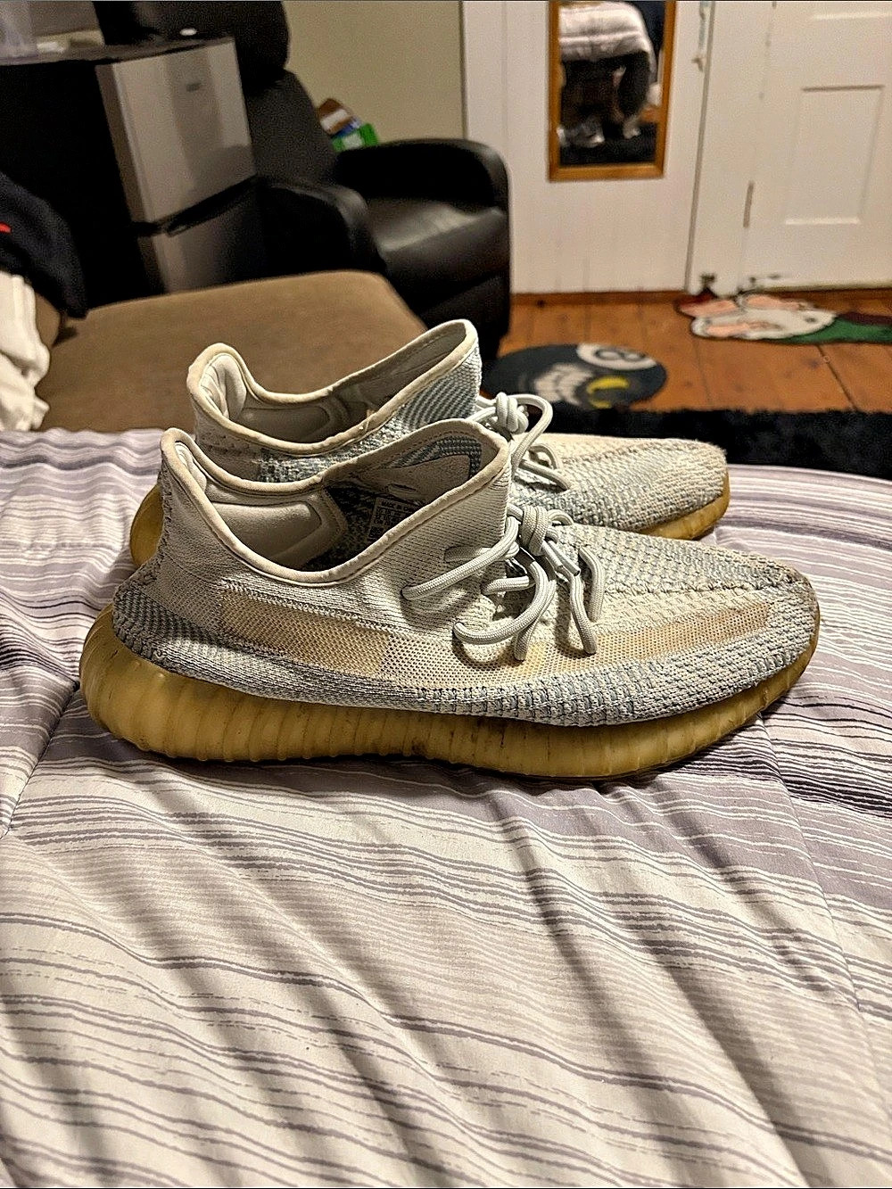 adidas Yeezy Boost 350 V2 Tail Light Sneakers Cream & Yellow